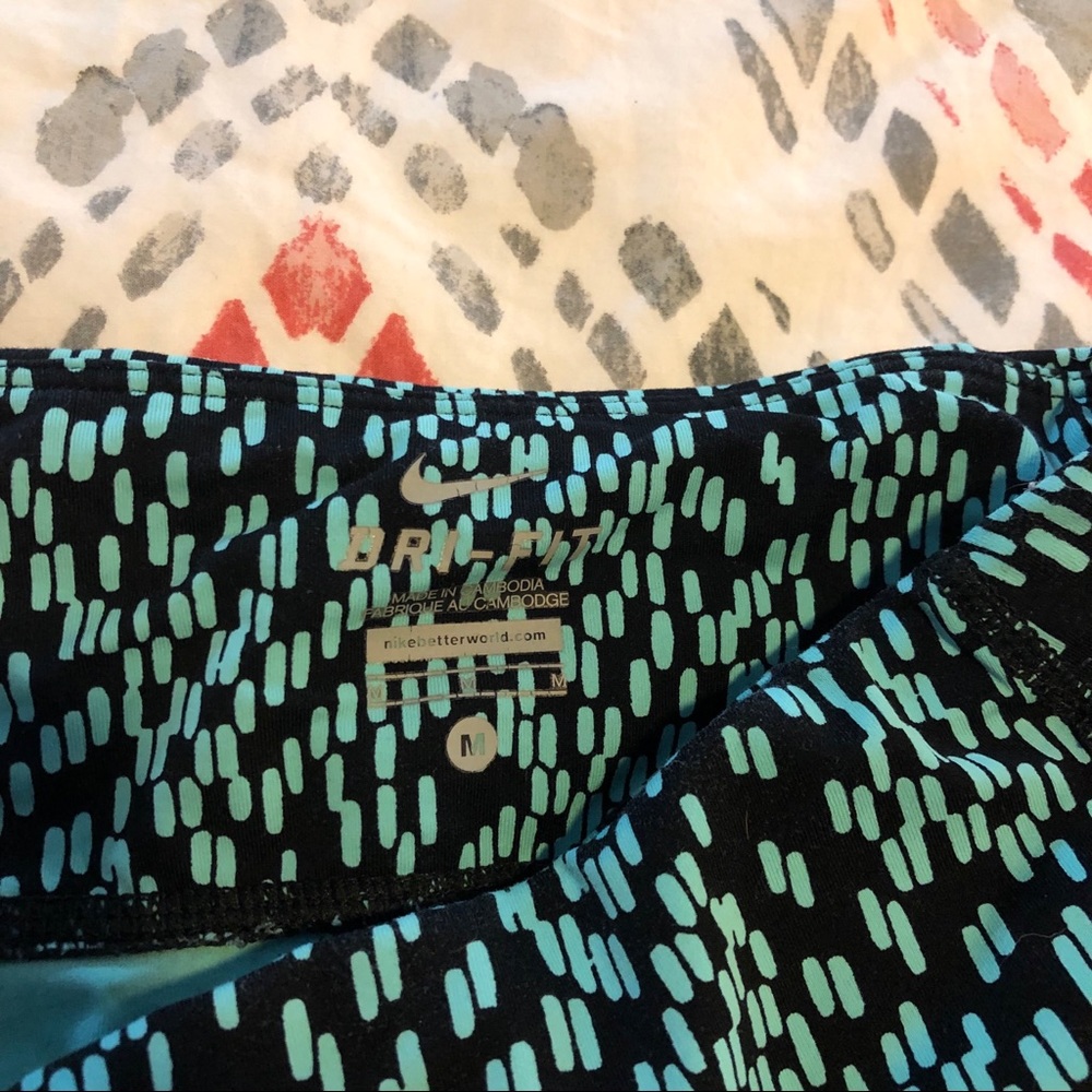 Really Cute Patterned Nike Tights. - image 3